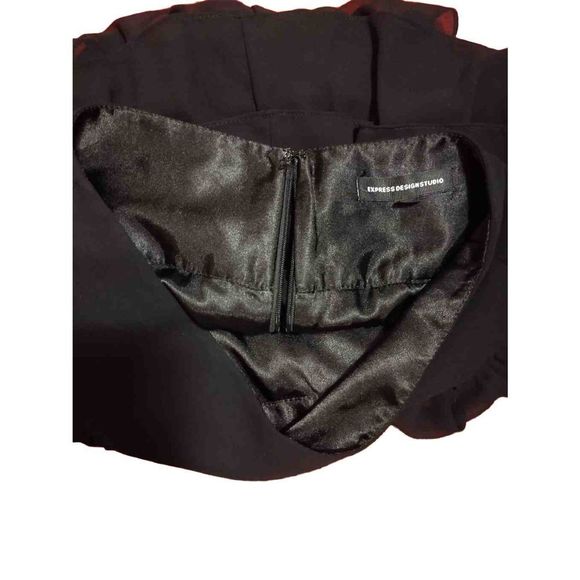 SOLD- Express Tiered Mini Skirt - Picture 9 of 9